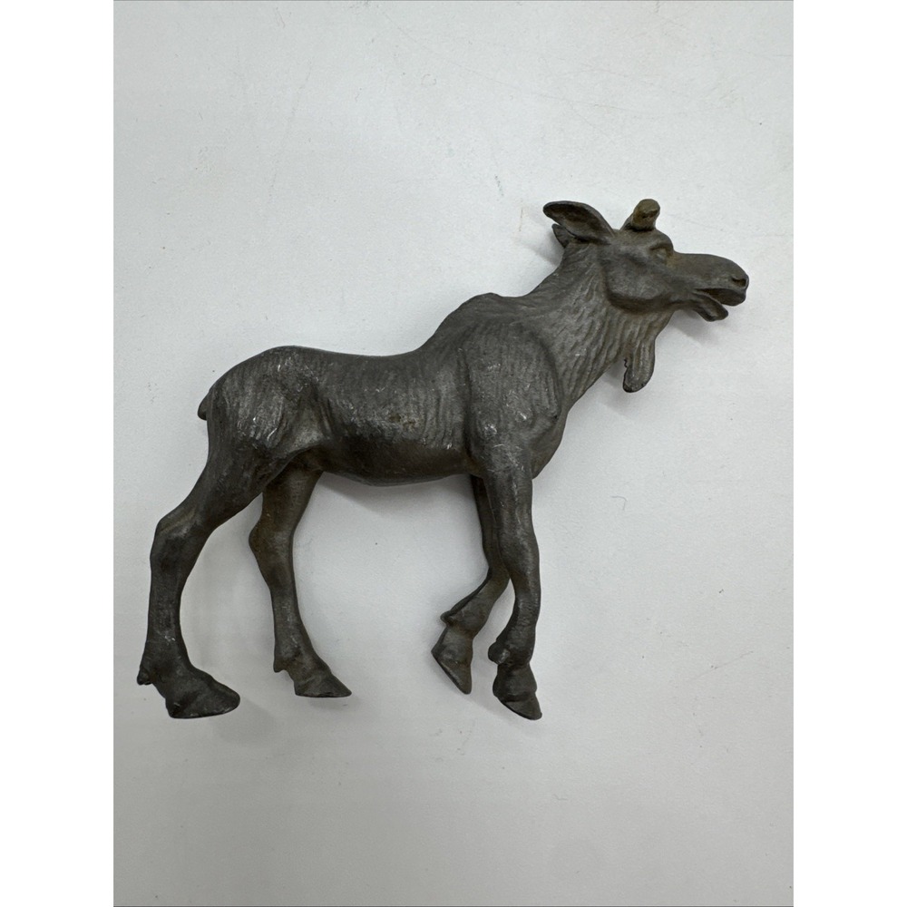 Vintage Pewter Moose figurine sculpture Does Not Stand